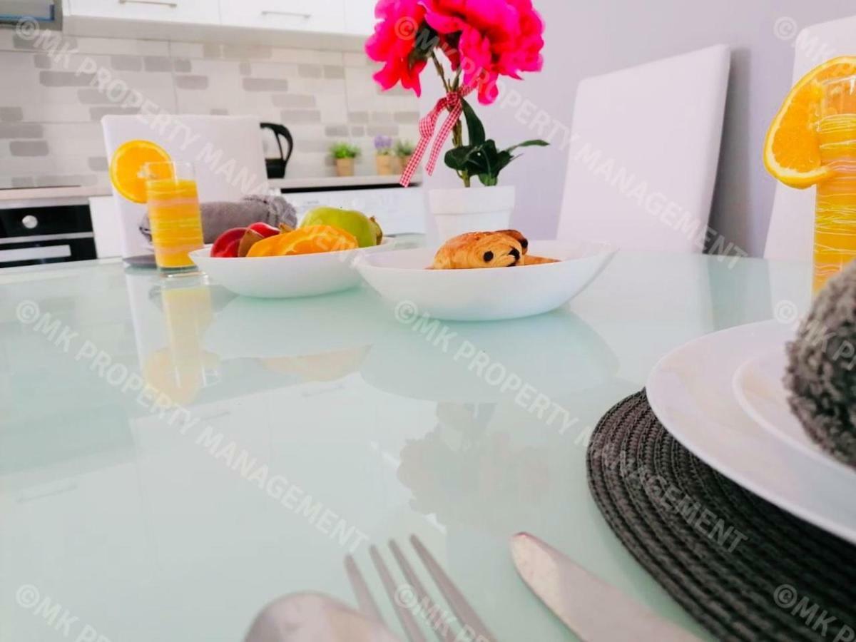 Lysia Sea-View Apartment ラルナカ エクステリア 写真