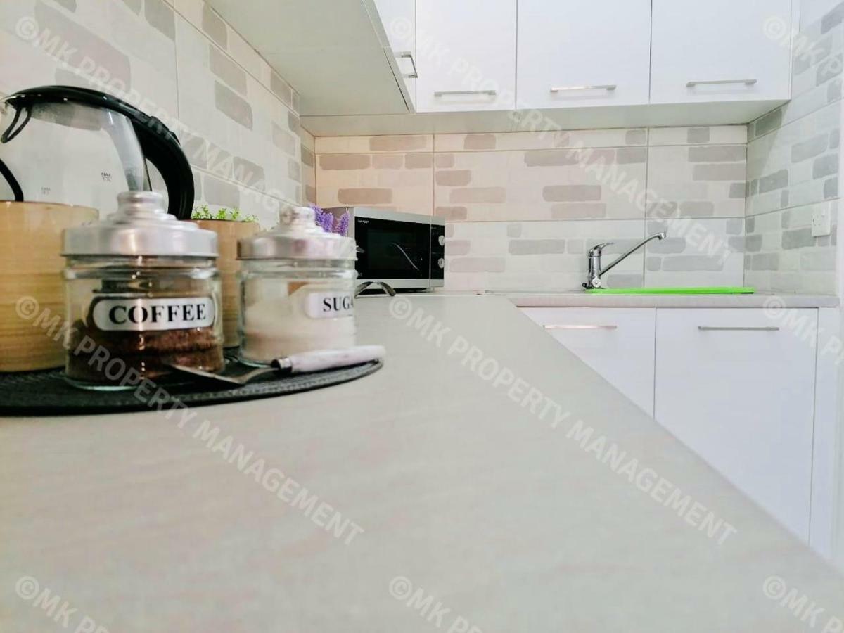 Lysia Sea-View Apartment ラルナカ エクステリア 写真
