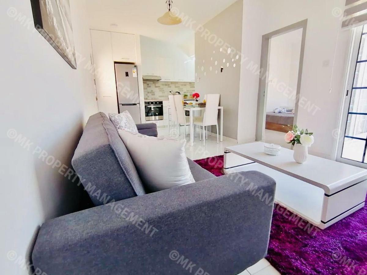 Lysia Sea-View Apartment ラルナカ エクステリア 写真